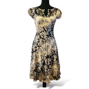 Komarov Blue and Cream Floral Lace Crinkle A-Line Midi Dress Perfect